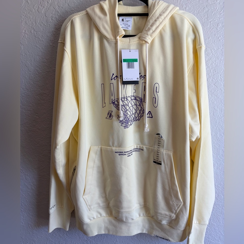 NWT Los Angeles Lakers Nike Standard Issue Dri Fit Hoodie - Men’s XL Tall
